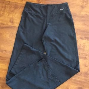 Nike dry fit activewear/workout